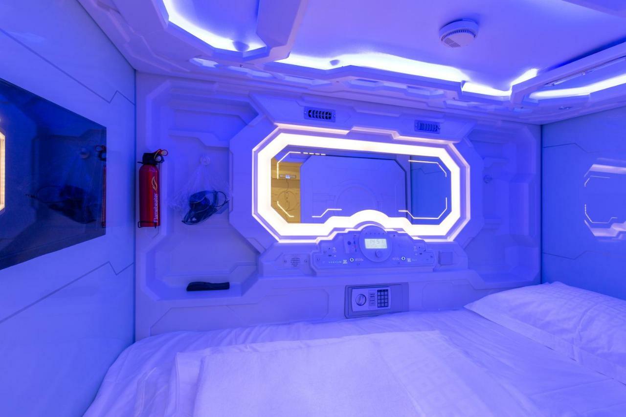 Spacehotel Karlsruhe Exteriér fotografie